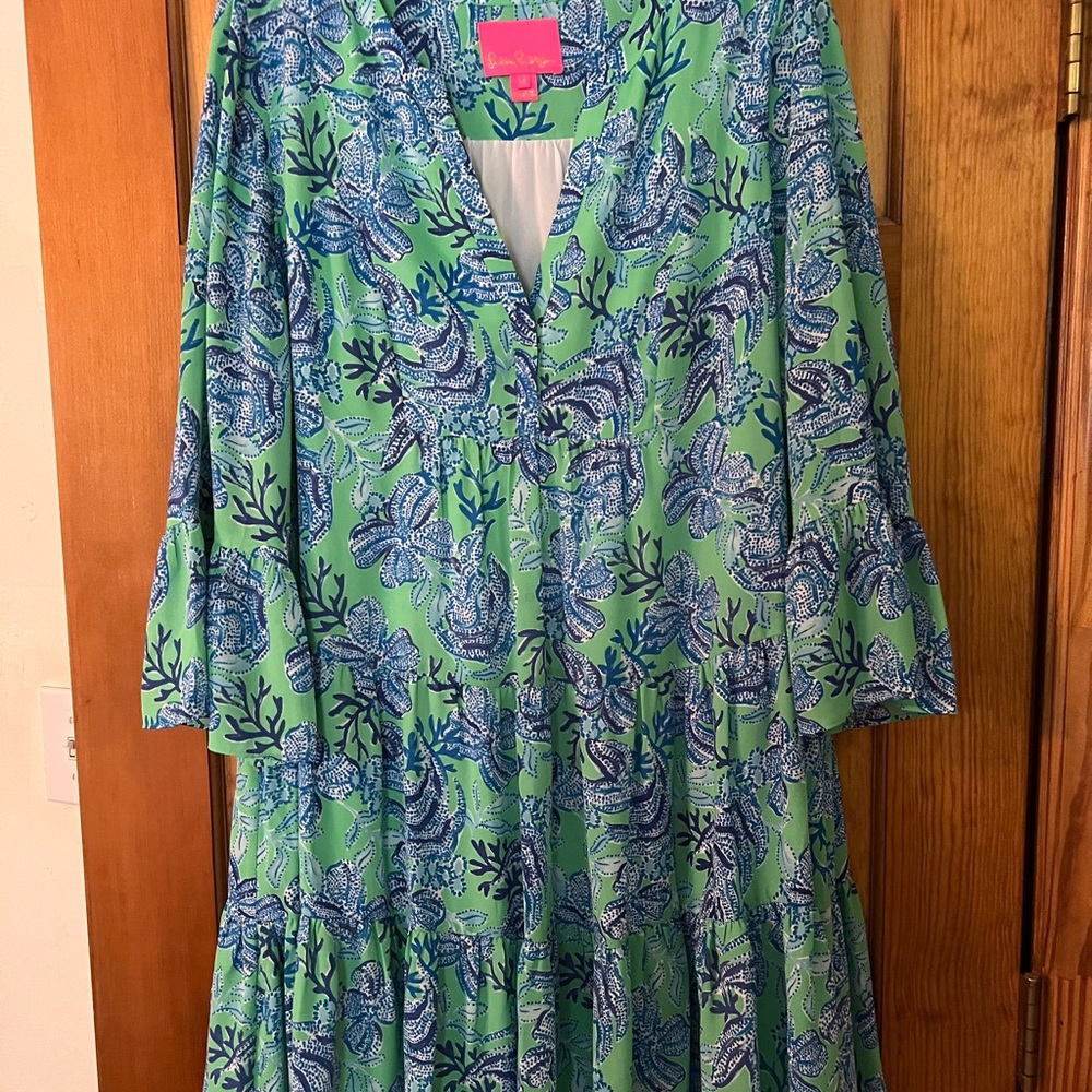 Lilly Pulitzer Pink Tag with Green and Blue Floral Design